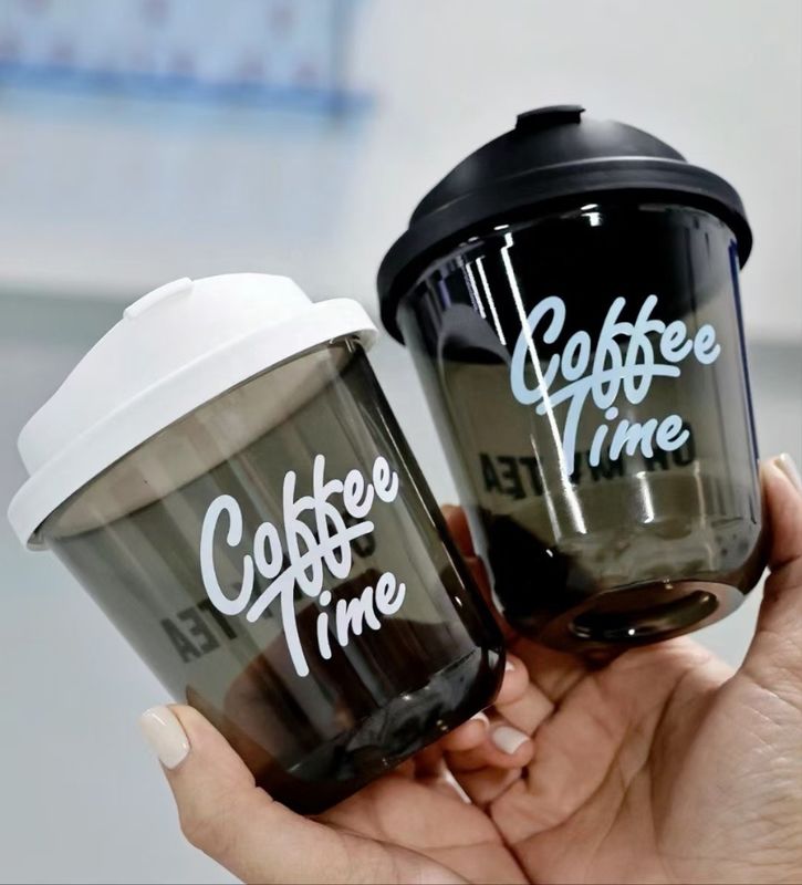 Цветная чашка с сухожилиями RPET 16 Oz для молочных коктейлей и соков